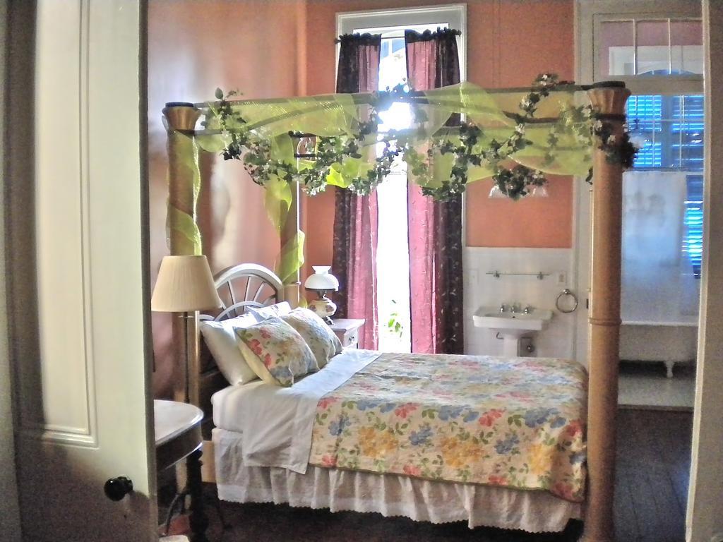 La Belle Esplanade Bed and Breakfast Nueva Orleans Habitación foto